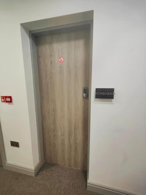 Chelsea 2 Bedroom Promenade Apartment Blackpool Bagian luar foto